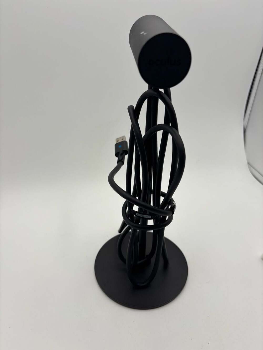 Oculus Rift CV1 Virtual Reality Motion Sensor with Stand - Picture 1 of 6